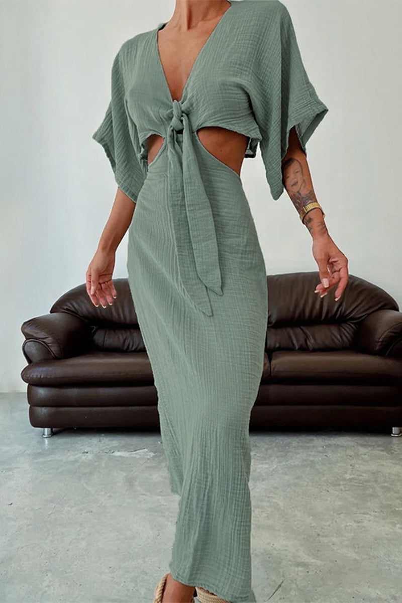 Sexy, einfarbiges, ausgehöhltes Frenulum, V-Ausschnitt, One-Step-Rock-Kleid (3 Farben)