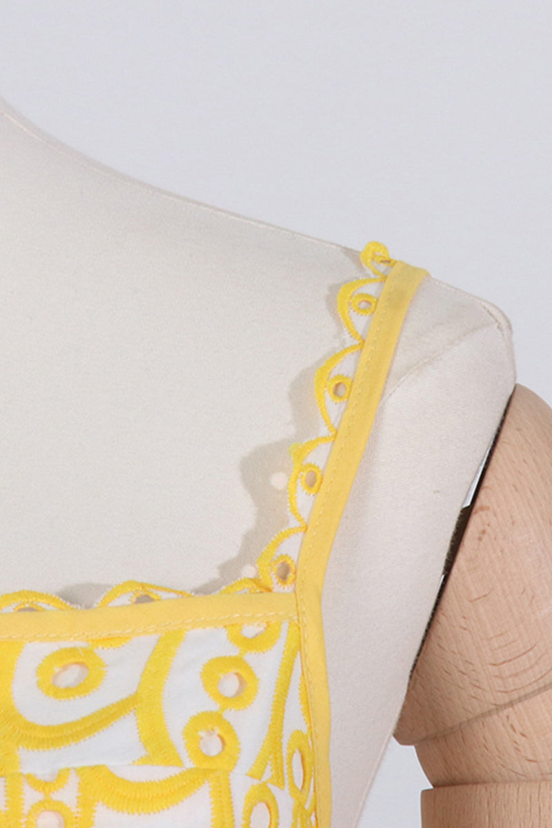 Süßes, elegantes, solides, ausgehöhltes Patchwork-Kleid mit quadratischem Kragen und Sling-Kleid 