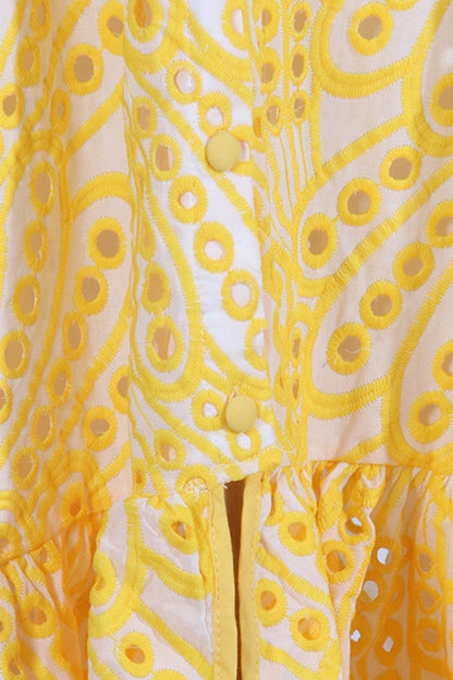 Süßes, elegantes, solides, ausgehöhltes Patchwork-Kleid mit quadratischem Kragen und Sling-Kleid 