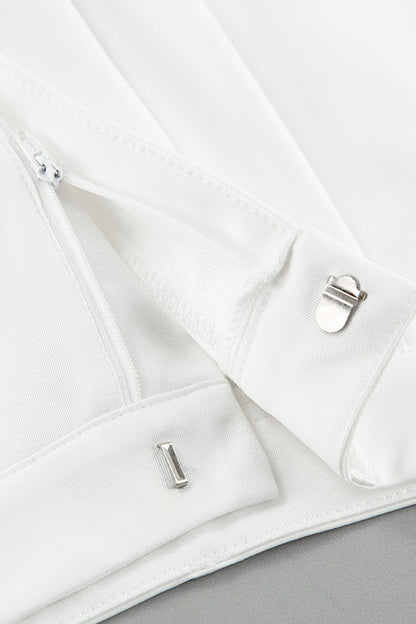 Lässige, gerade geschnittene Hose im britischen Stil mit einfarbigen Taschen 