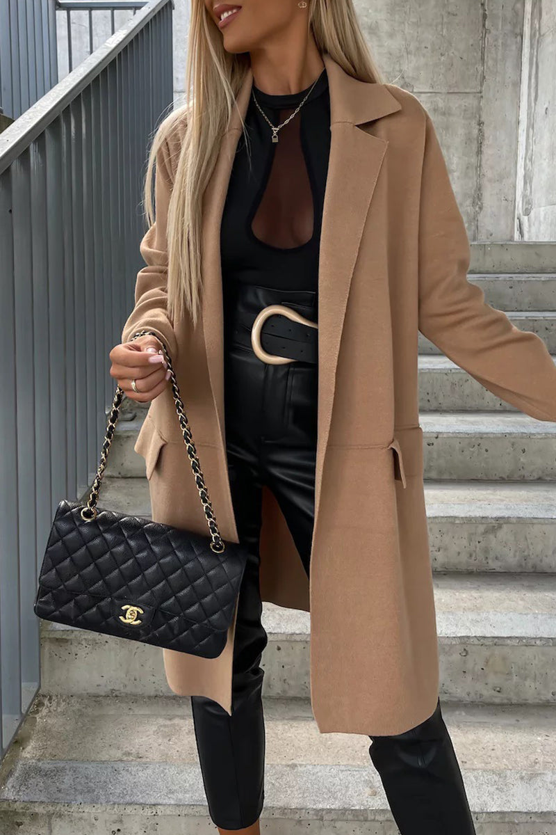 Elegante Oberbekleidung mit einfarbiger Tasche und Umlegekragen (4 Farben) 